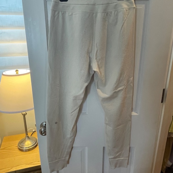 Lululemon Engineered Warmth Jogger Pants Opal Size 8 $138 - Picture 4 of 6